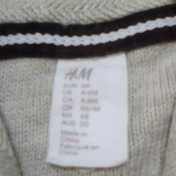 H&M cable knit Sweater with shawl collar and elbow patches US 4-6M - Picture 3 of 4